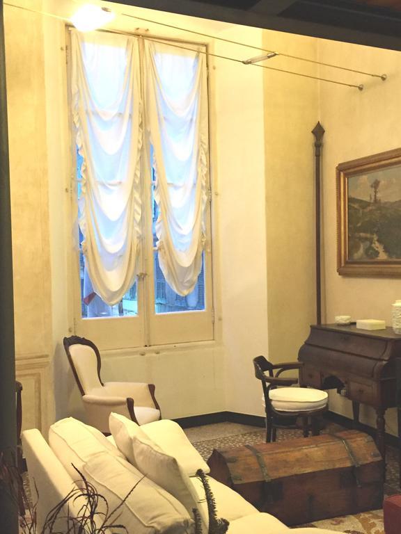 La Casa Di Einstein Lägenhet Genua Exteriör bild