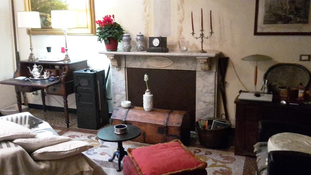 La Casa Di Einstein Lägenhet Genua Exteriör bild